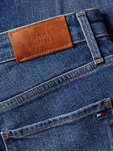 Bootcut Jean
