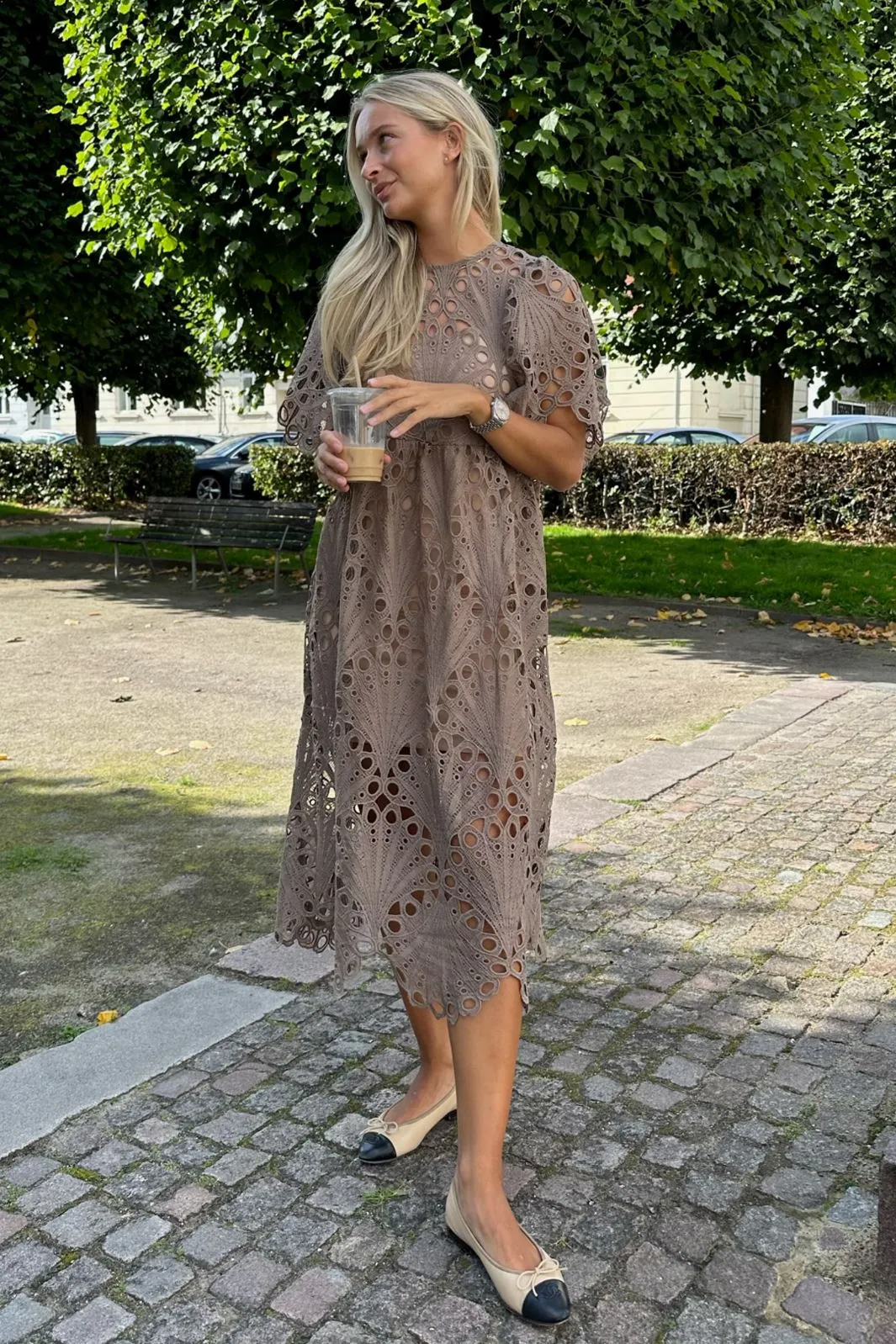 BYIC - Melia Midi Lace Dress - Mocca