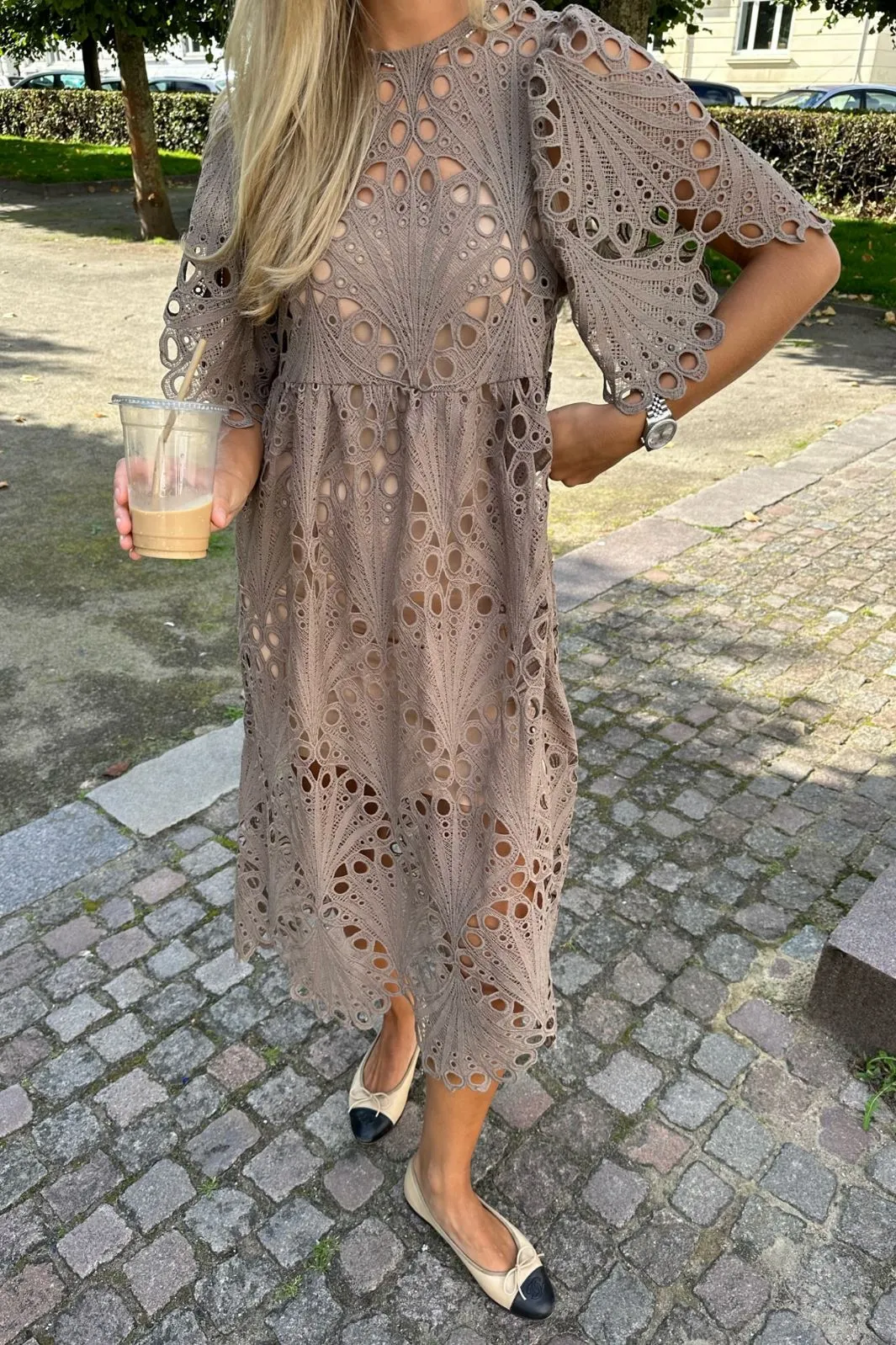 BYIC - Melia Midi Lace Dress - Mocca