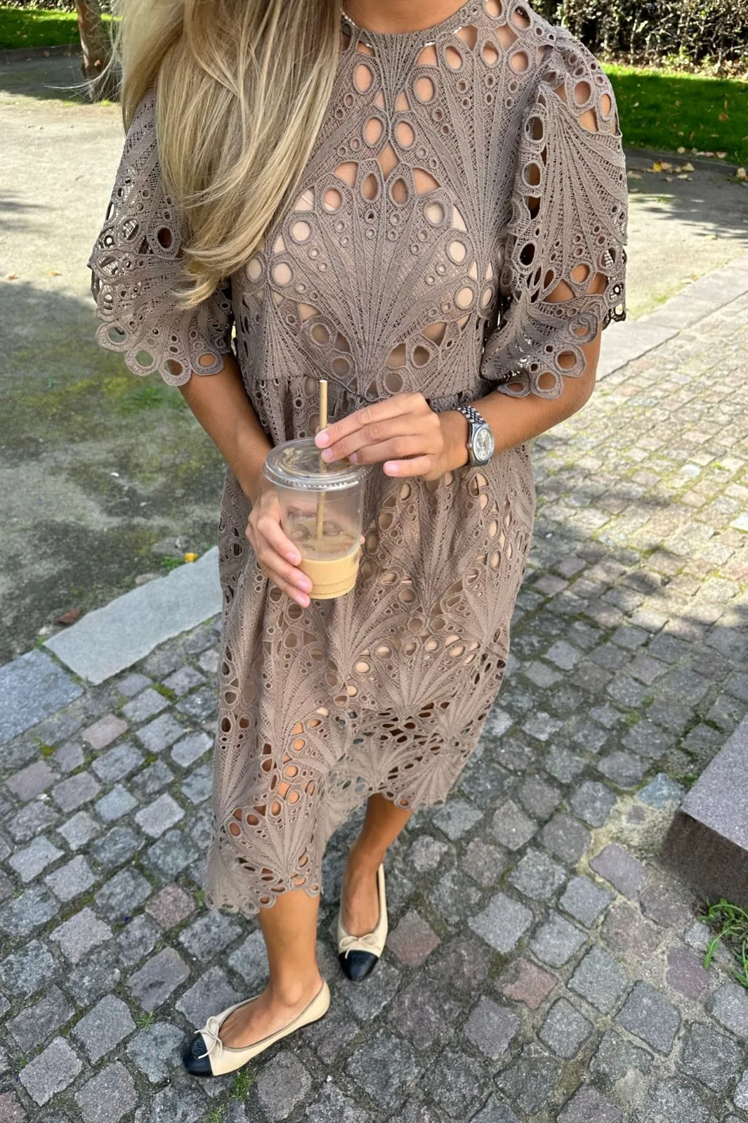 BYIC - Melia Midi Lace Dress - Mocca