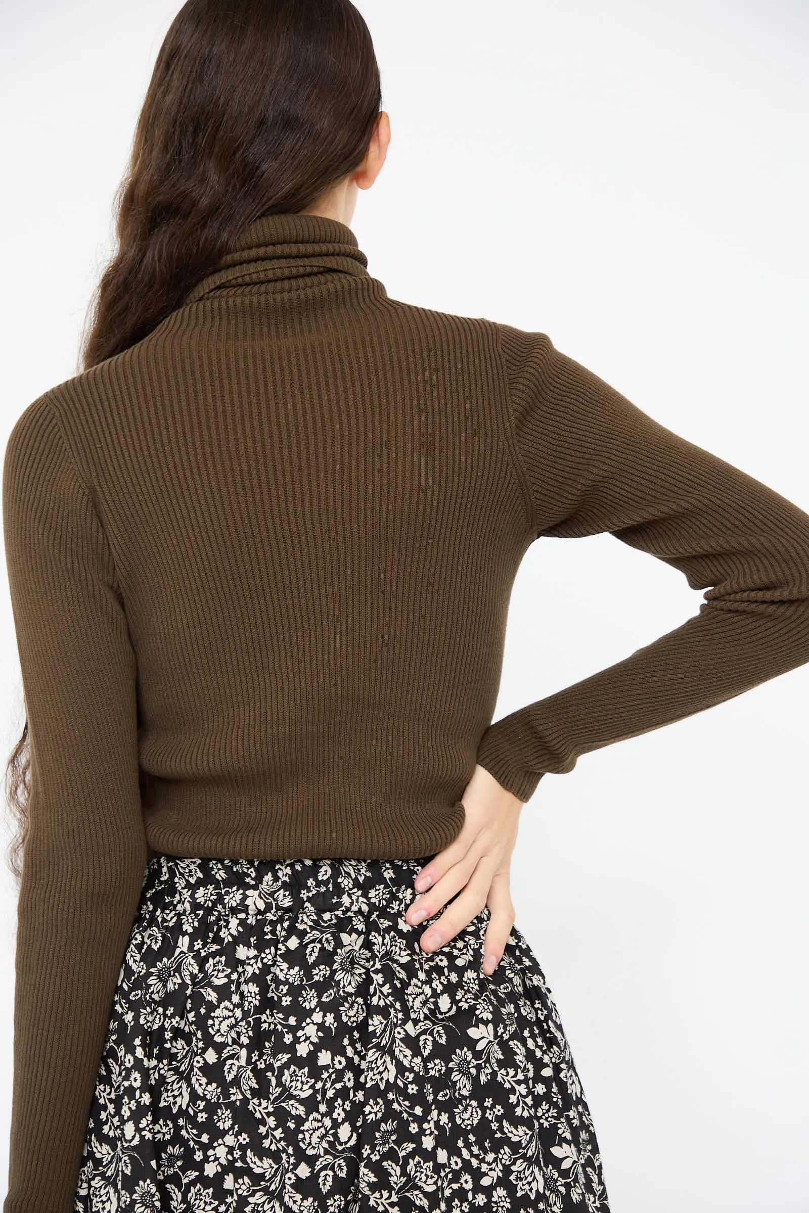 Cotton Rib Turtleneck in Brown