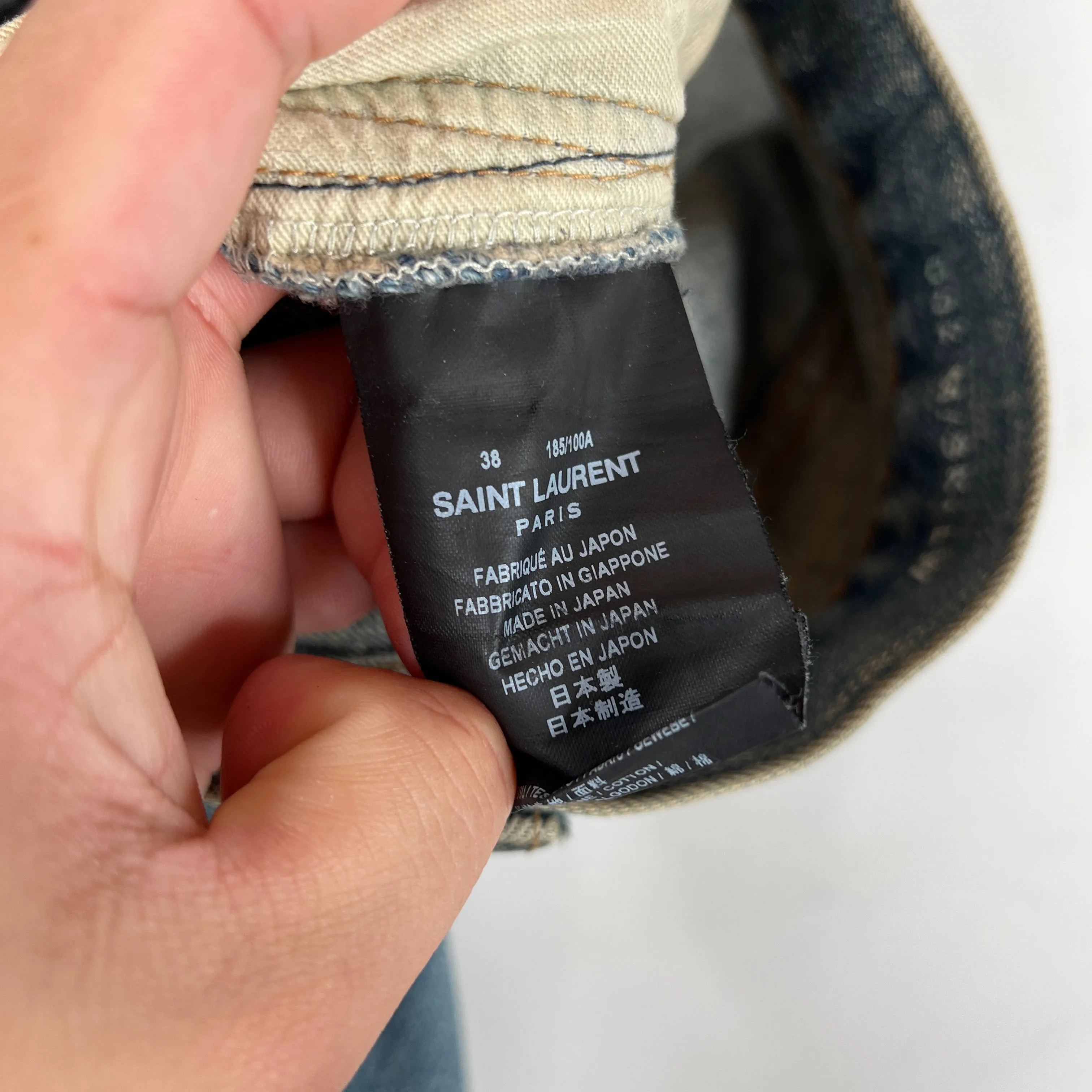 Saint Laurent D02 Skinny Jeans