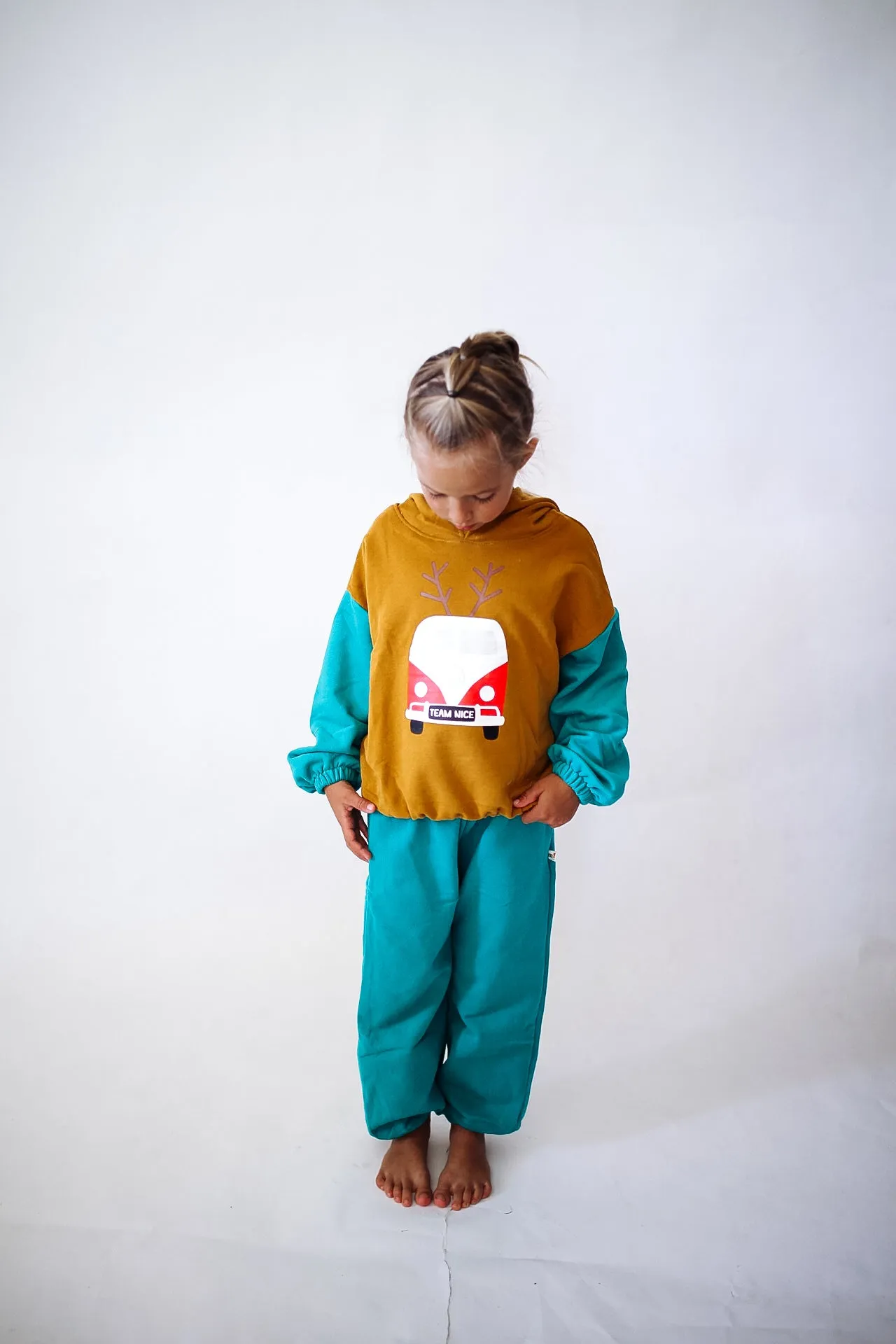 VW VAN -  TEAM NICE | Colorblock sleeves | oversized drop shoulder hoodie | KIDS | FINAL SALE