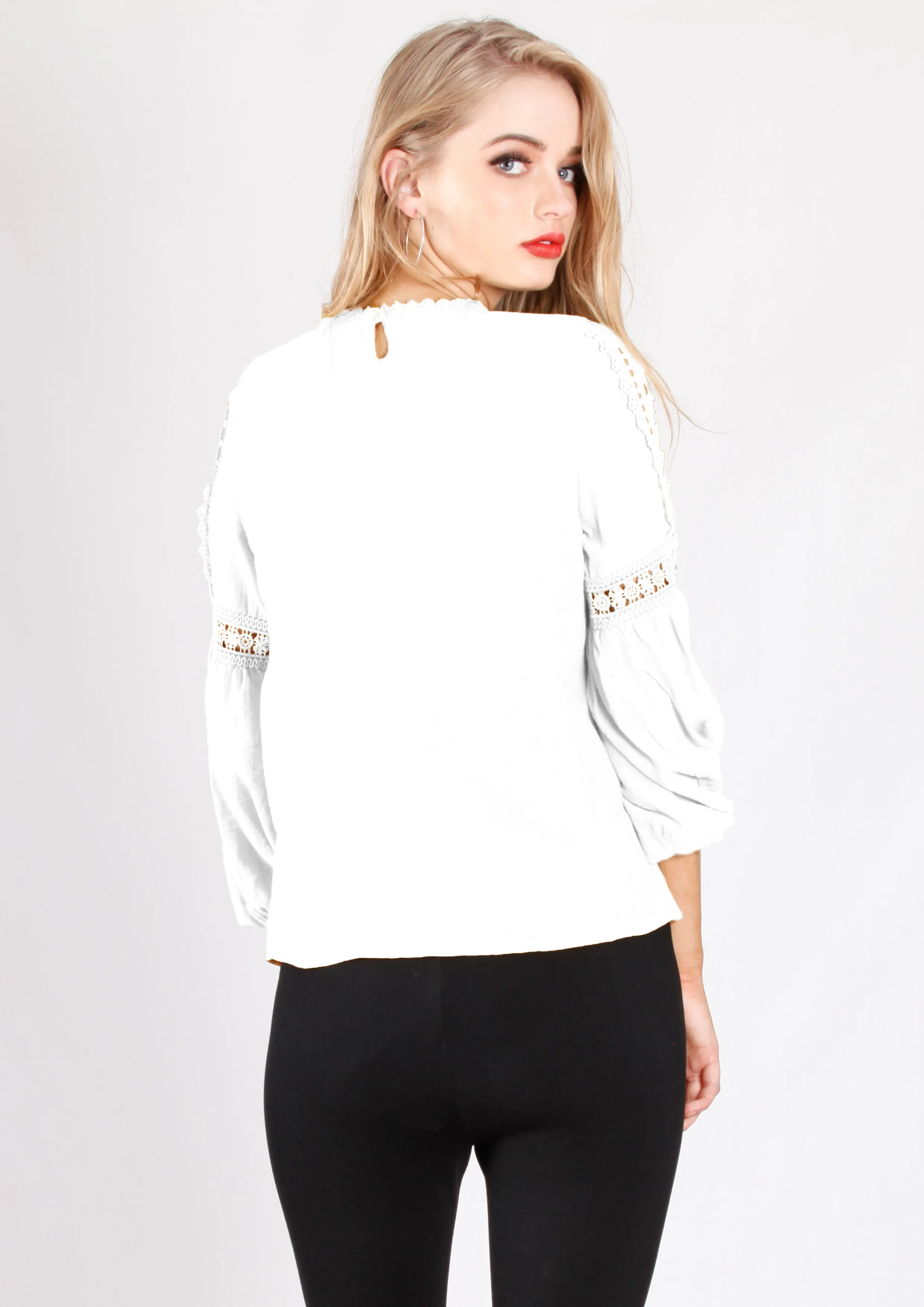 XW16220SS Crochet Detailed Top (Pack)