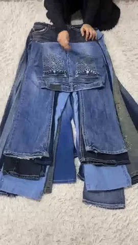 Y2k Mixed Brand Flare/Straight Jeans - 17 Pcs